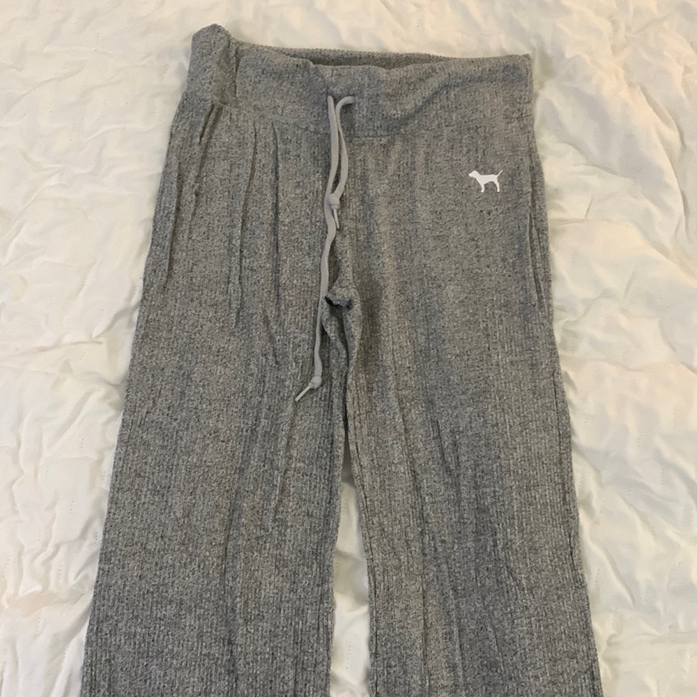 Victoria’s Secret Pink yoga pants